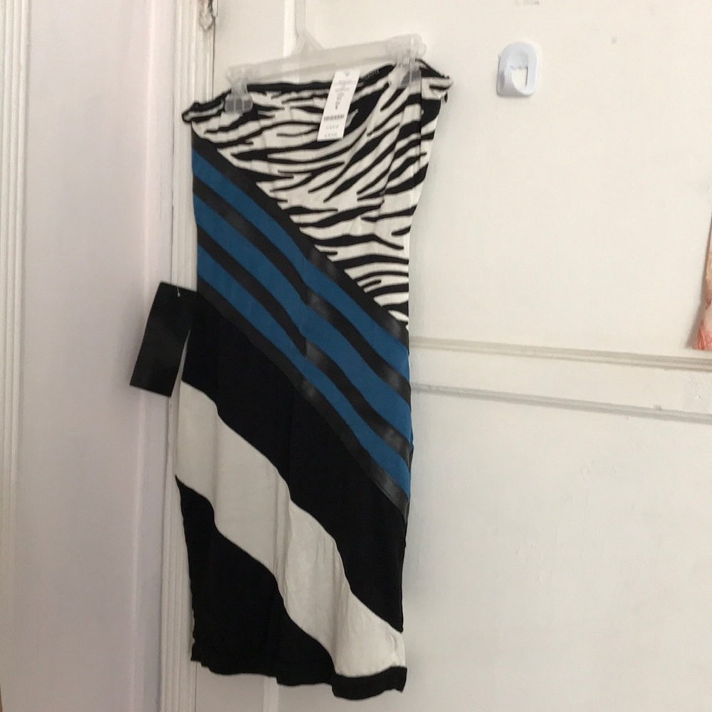 BEBE Strapless Dress with Amazing colors